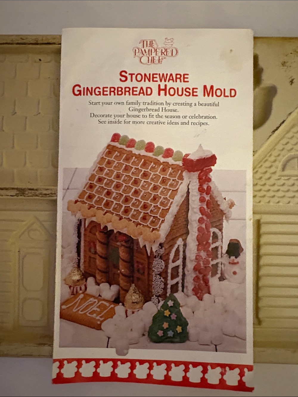 The Pampered Chef Stoneware Gingerbread House Mold